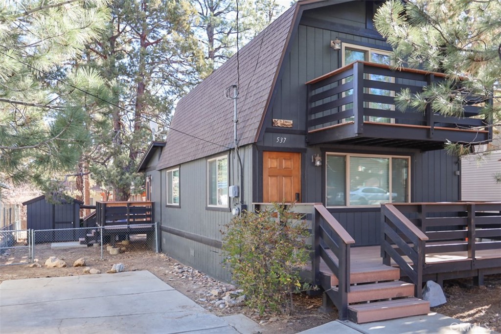 537 Vista Avenue Property Photo 5