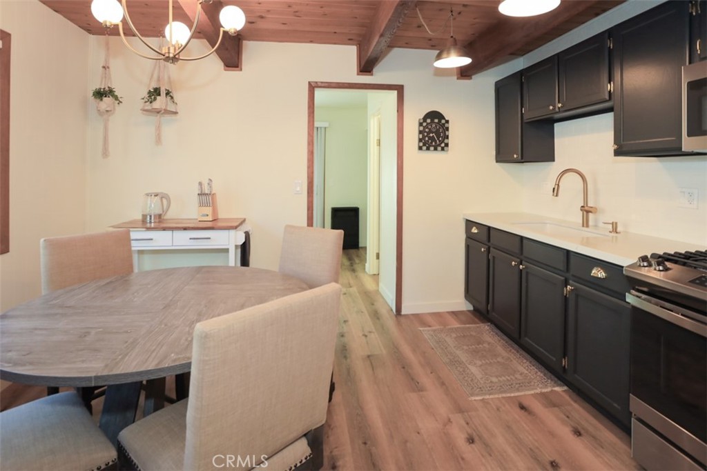 537 Vista Avenue Property Photo 19