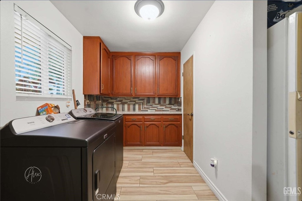 253 E Mckee Property Photo 6