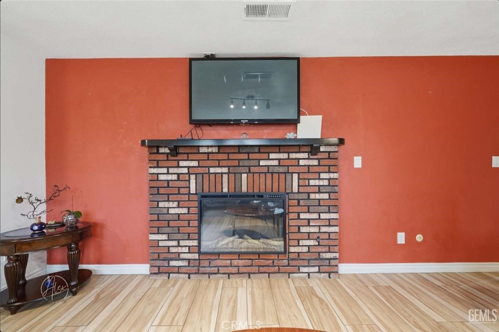 253 E Mckee Property Photo 10