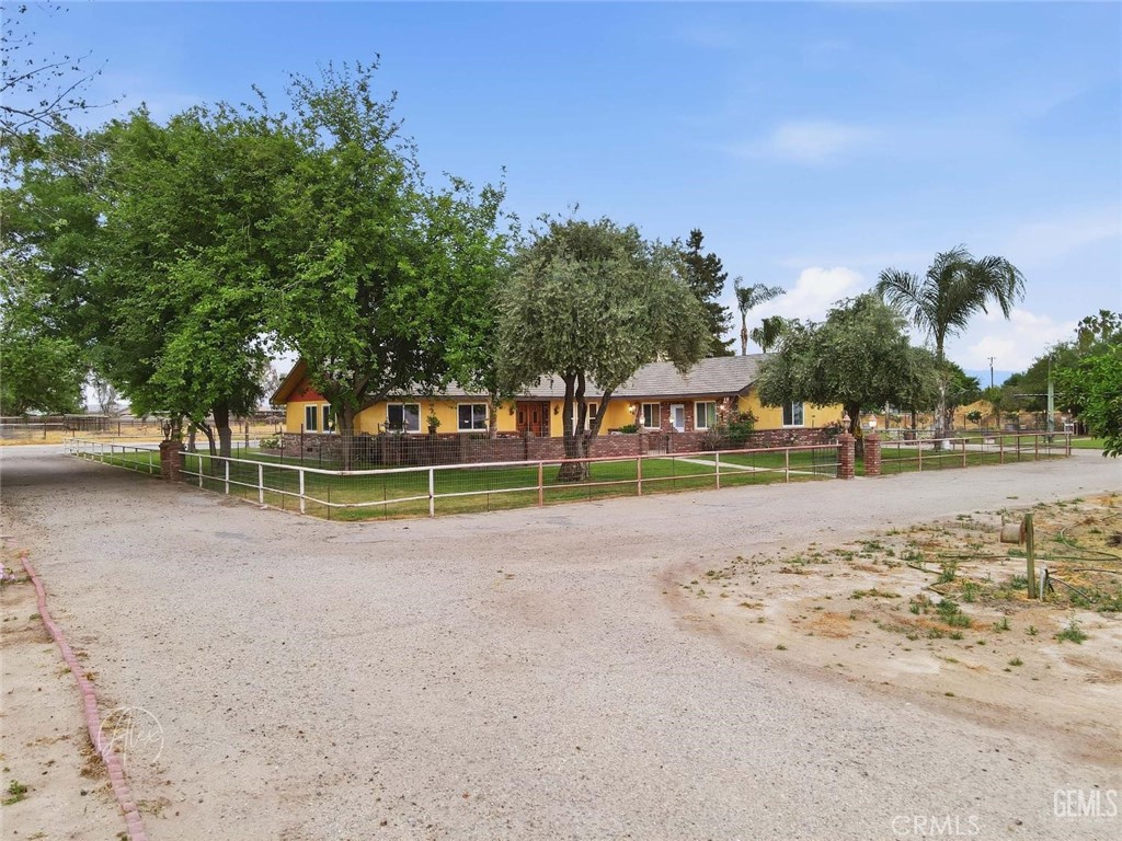 253 E Mckee Property Photo 27