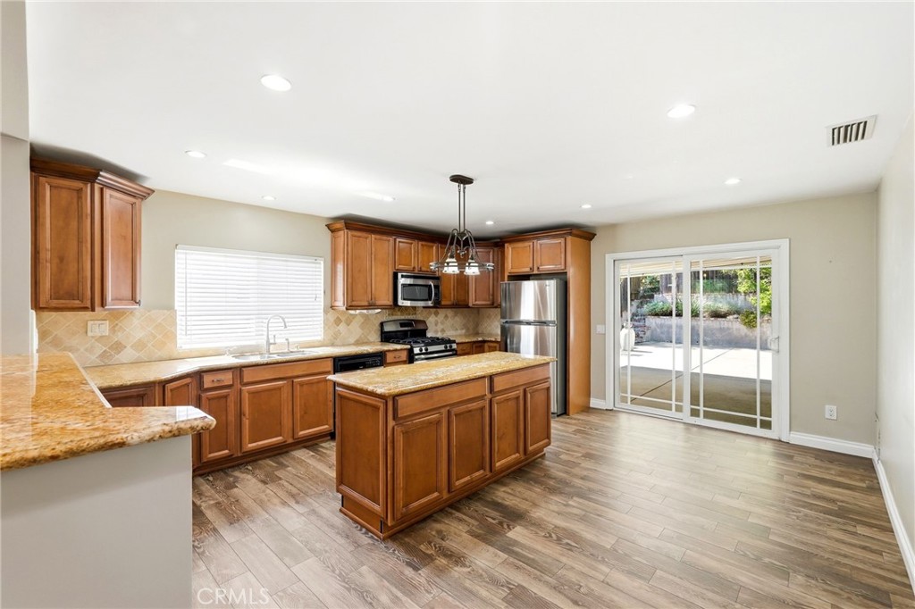 14015 Candlewood Property Photo 14