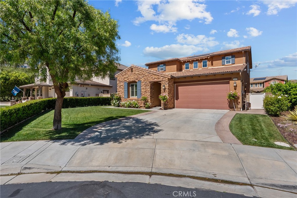 24557 Rosette Property Photo 1