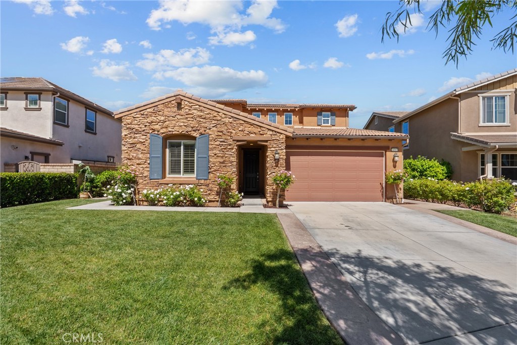 24557 Rosette Property Photo 2