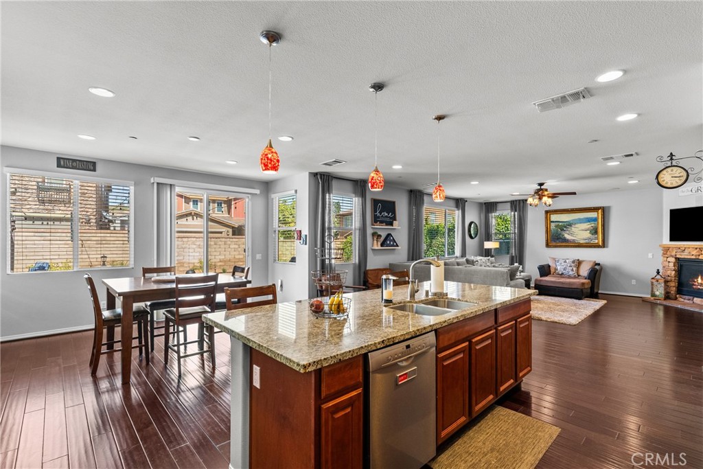 24557 Rosette Property Photo 8
