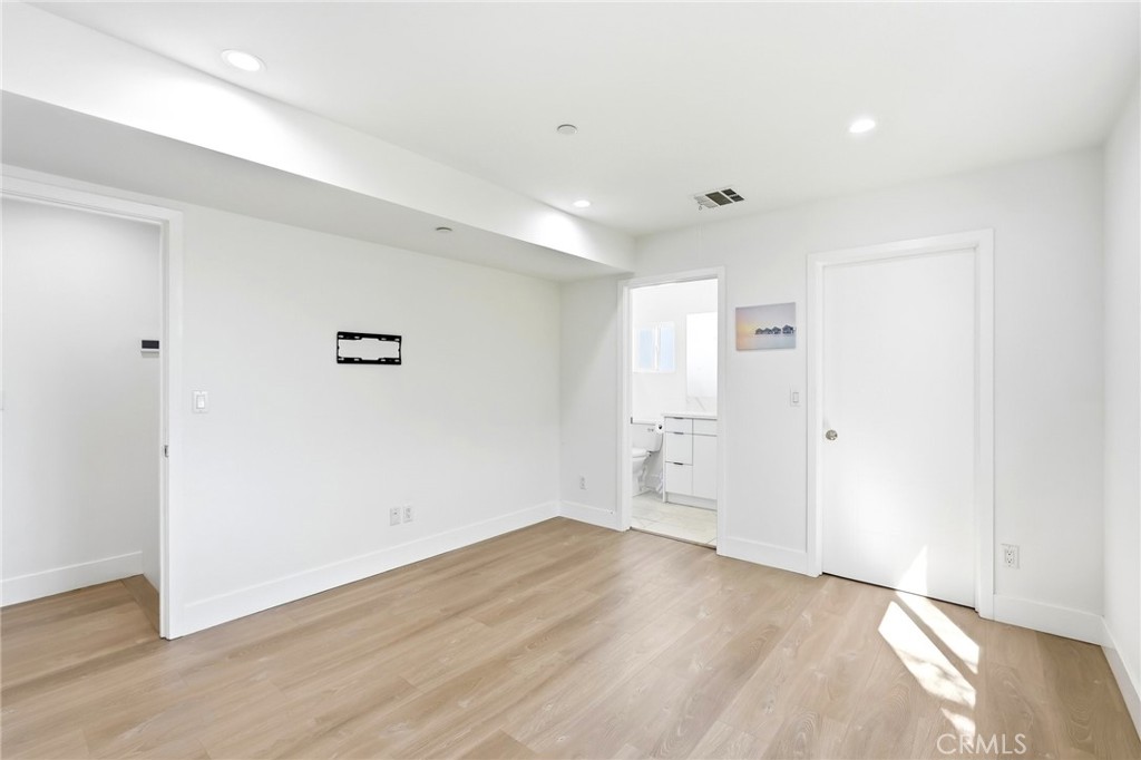 4455 Colfax Avenue Property Photo 7