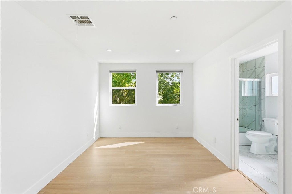 4455 Colfax Avenue Property Photo 10