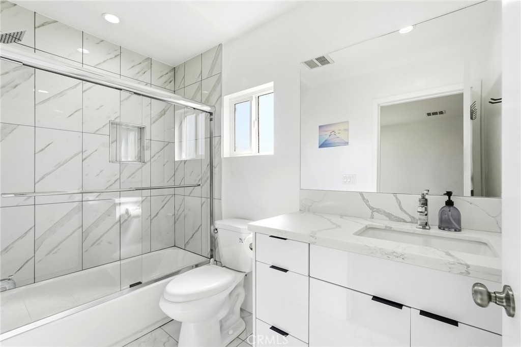 4455 Colfax Avenue Property Photo 12
