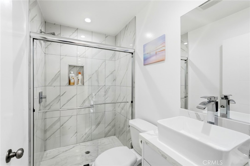 4455 Colfax Avenue Property Photo 17