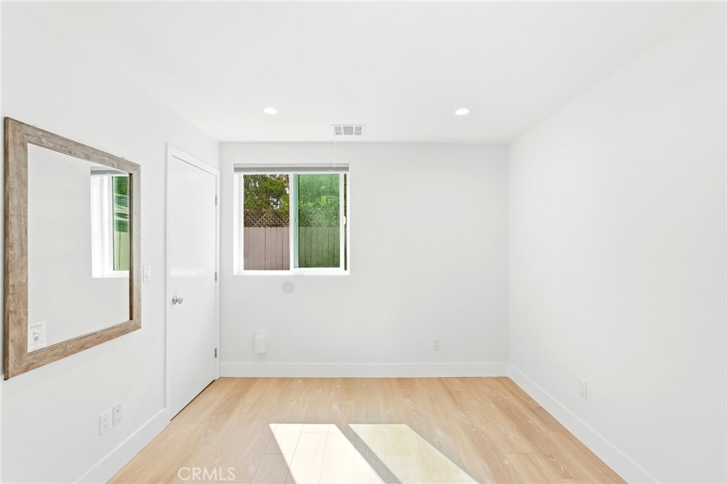 4455 Colfax Avenue Property Photo 18