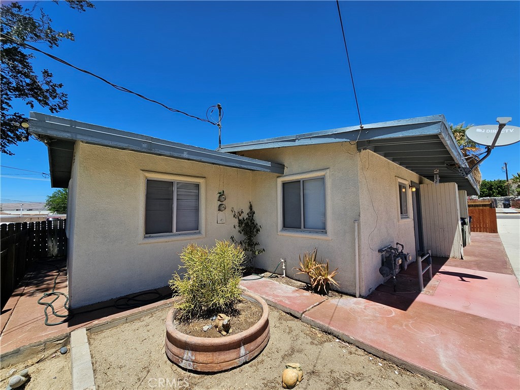 66051 3rd Property Photo 2