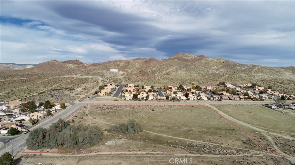 1 30th Street W Property Photo 5