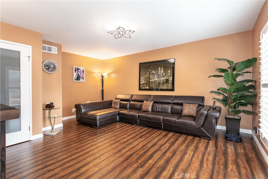 20925 Almazan Road Property Photo 11