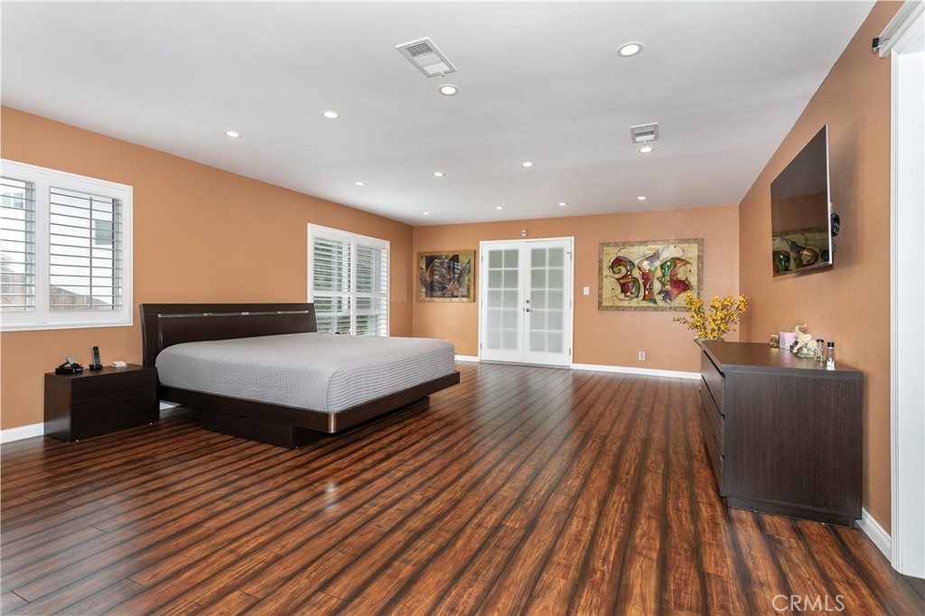 20925 Almazan Road Property Photo 17