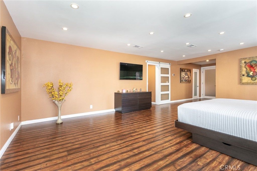 20925 Almazan Road Property Photo 19