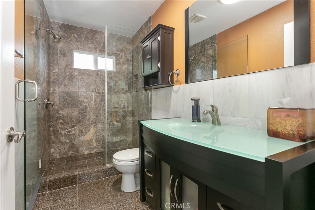 20925 Almazan Road Property Photo 21