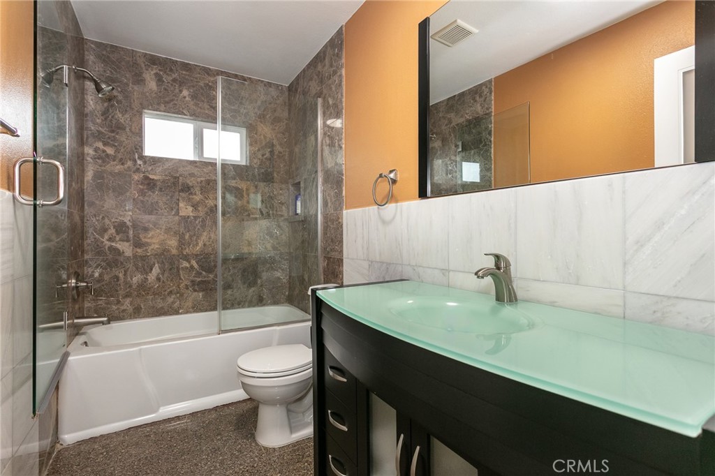 20925 Almazan Road Property Photo 27