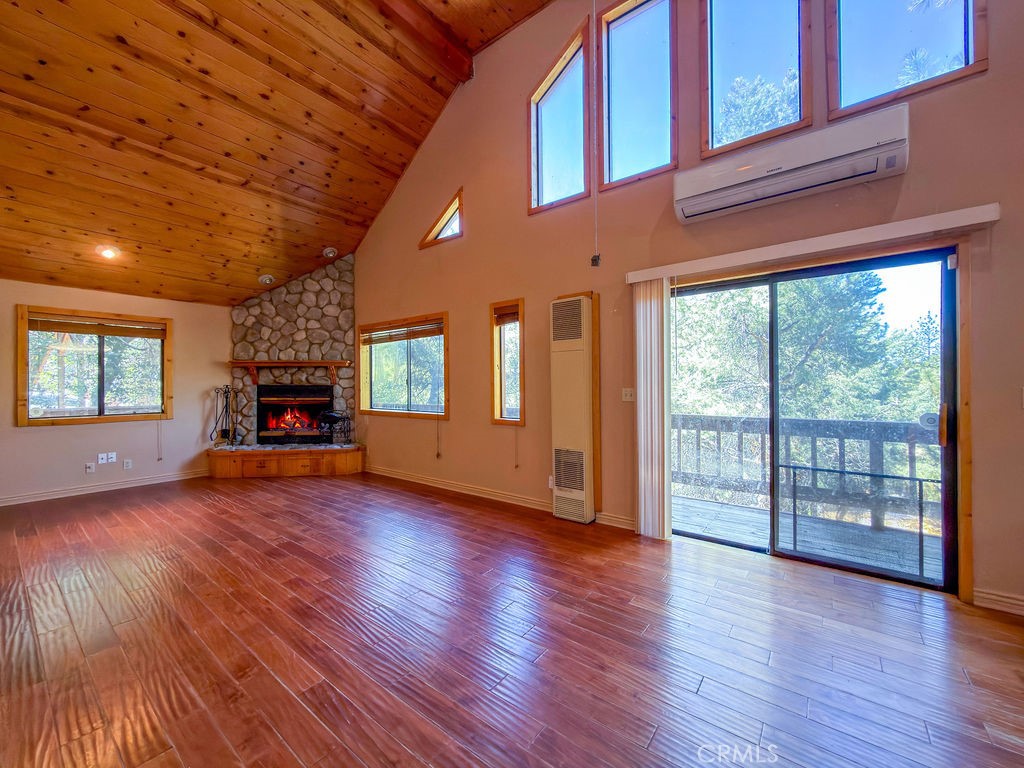 1812 Poplar Property Photo 6