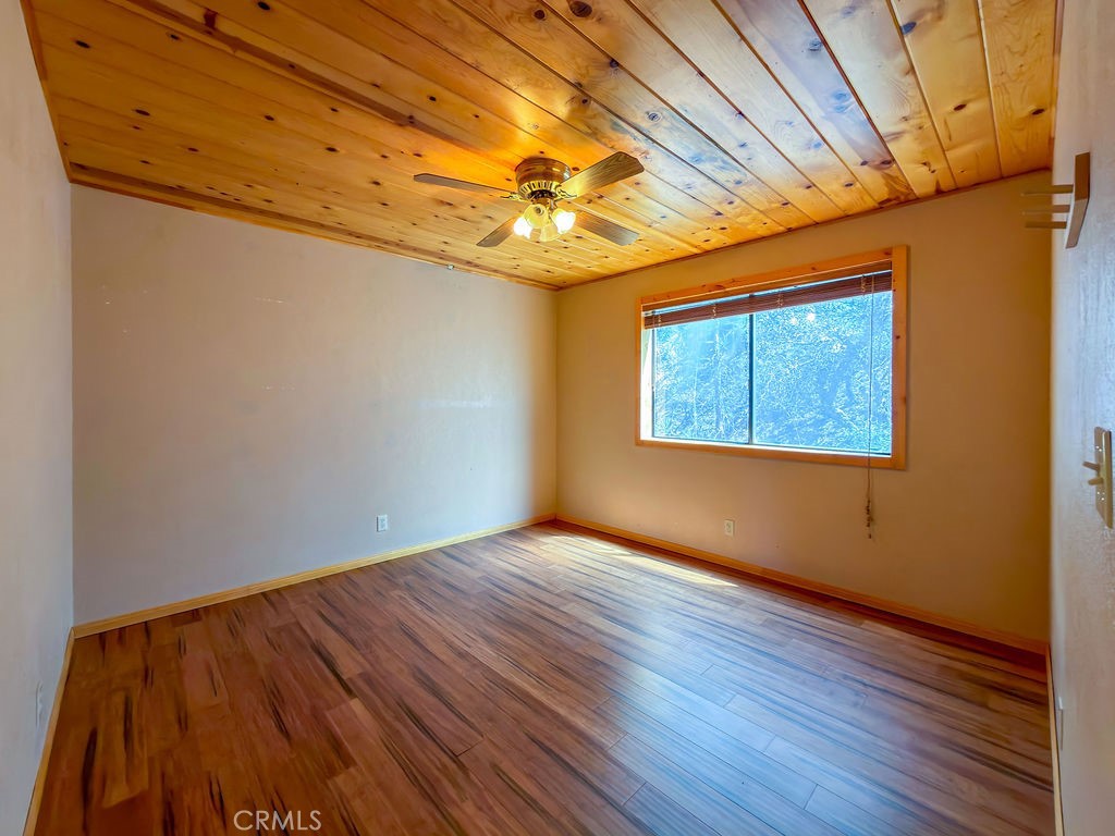 1812 Poplar Property Photo 7