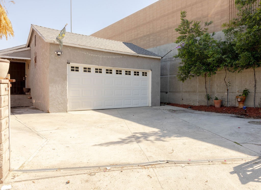 13360 Kelowna Property Photo 1