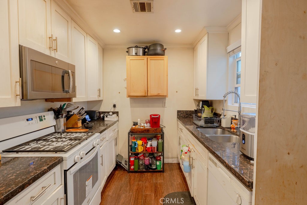 13360 Kelowna Property Photo 6