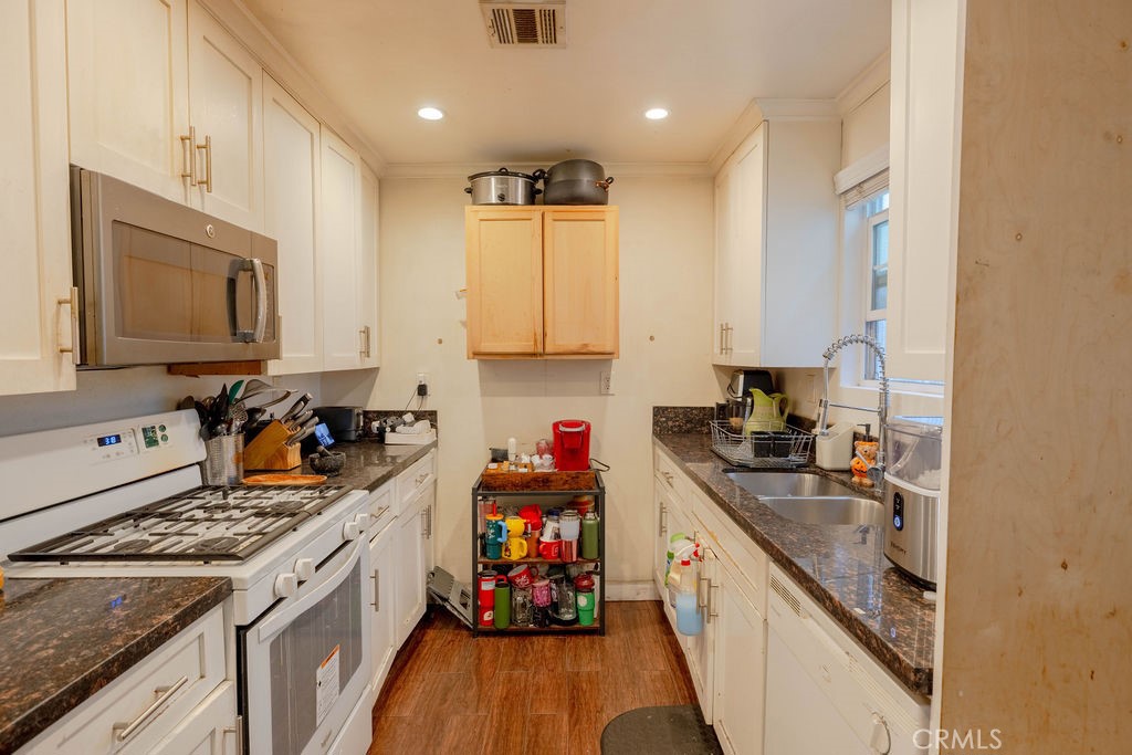 13360 Kelowna Property Photo 6