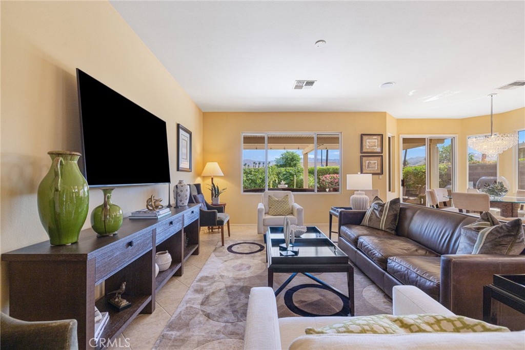 78122 Vinewood Property Photo 16