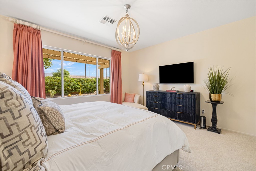 78122 Vinewood Property Photo 33