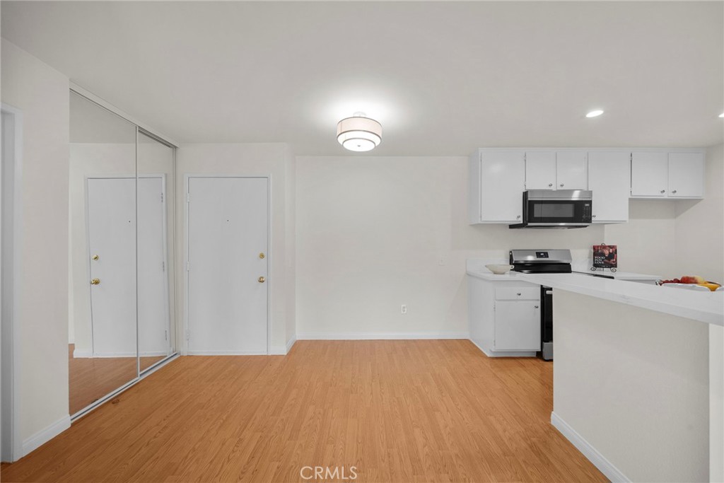 23515 Lyons 253 Property Photo 6