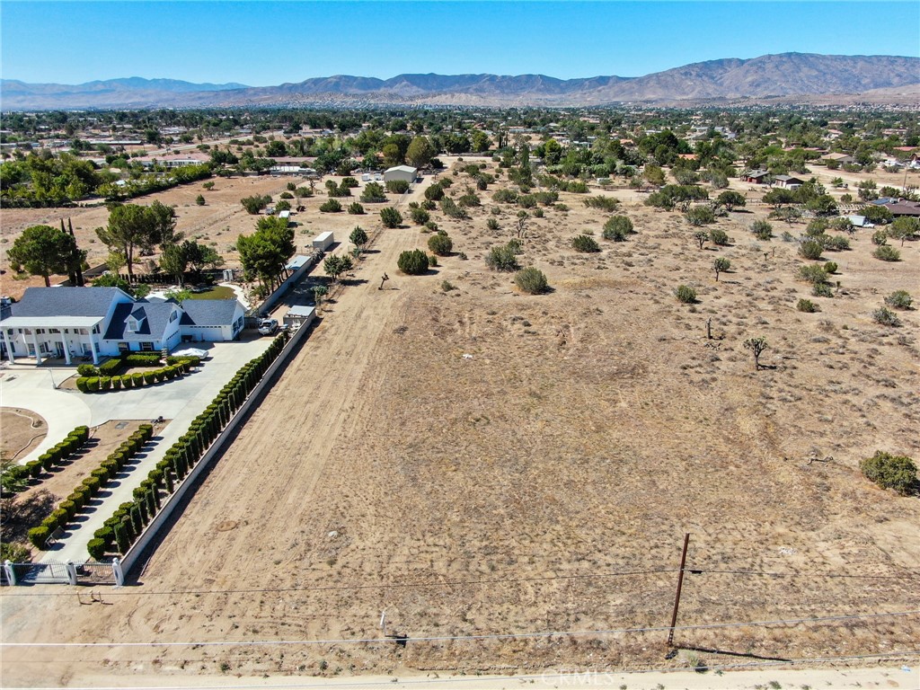 2060 W Avenue N Property Photo 6