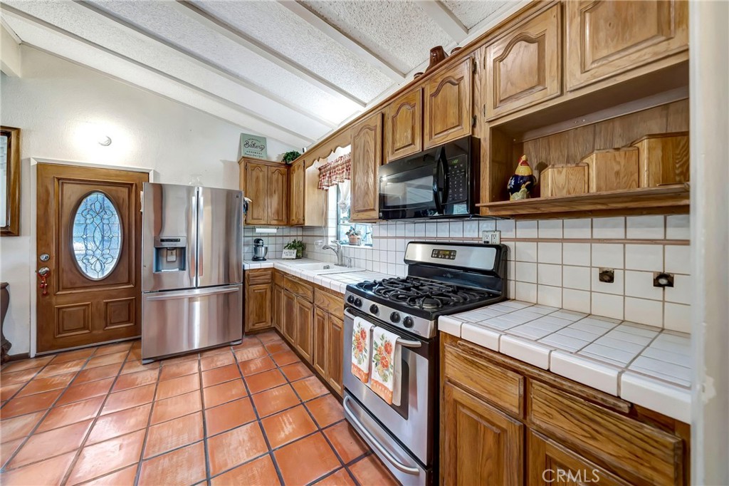1617 Elizabeth Lake Property Photo 13