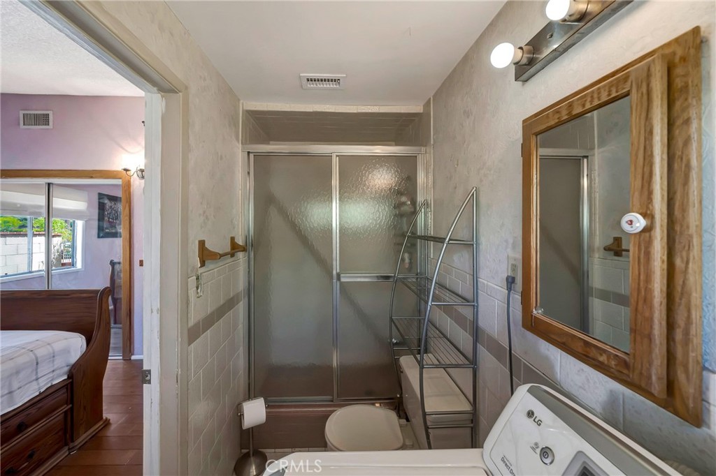 1617 Elizabeth Lake Property Photo 26