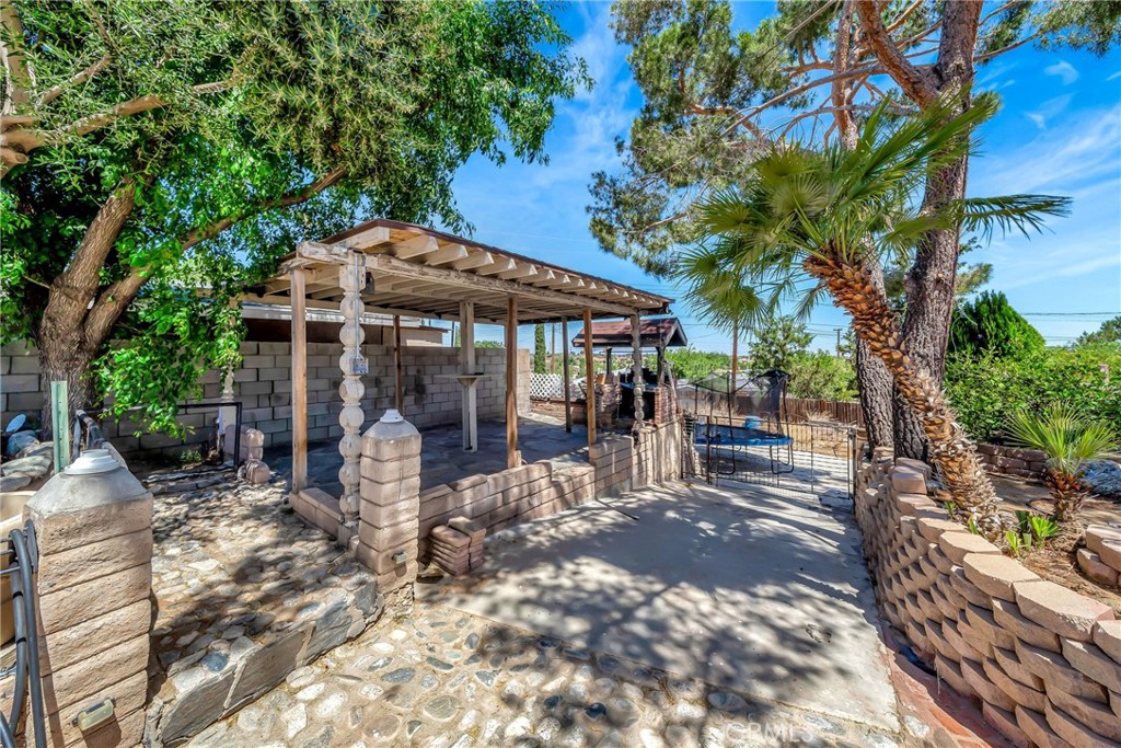 1617 Elizabeth Lake Property Photo 33