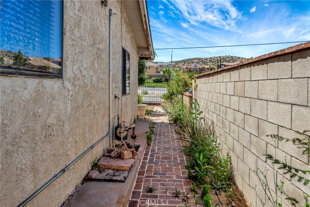1617 Elizabeth Lake Property Photo 41