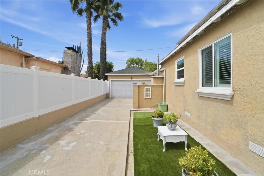 6139 Jamieson Property Photo 36