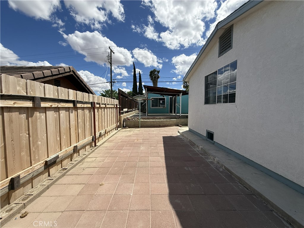 407 E Street Property Photo 5