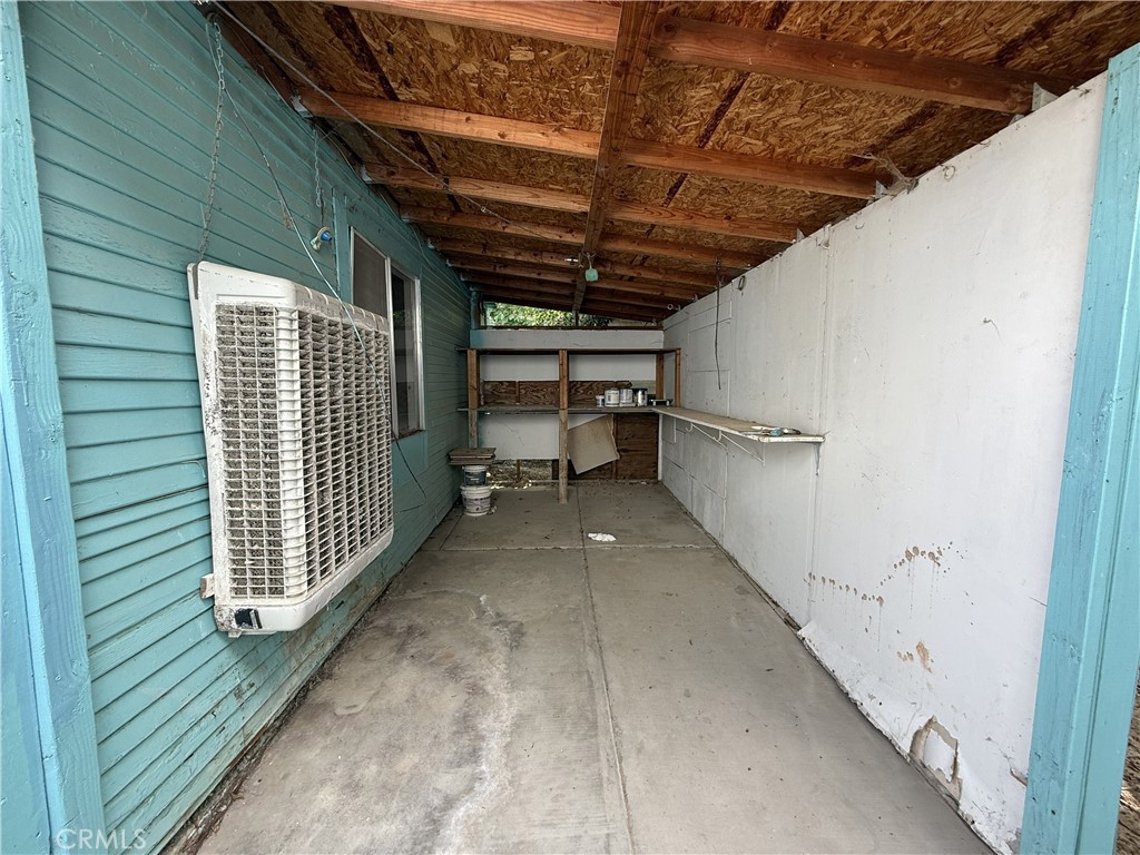 407 E Street Property Photo 10