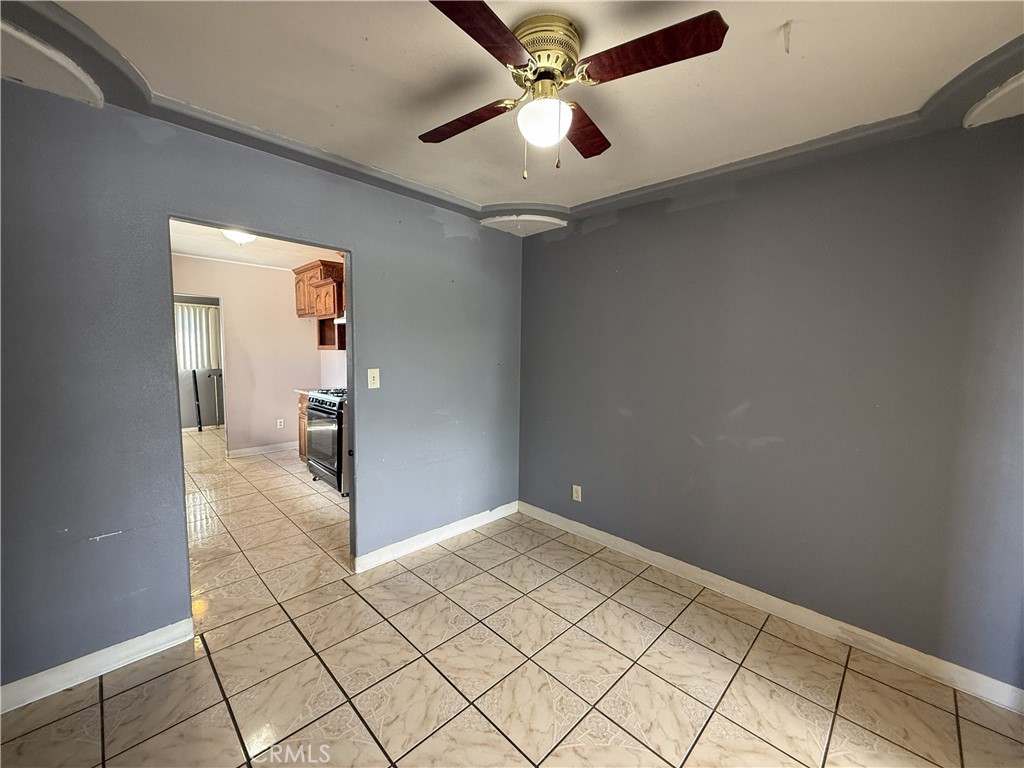 407 E Street Property Photo 18