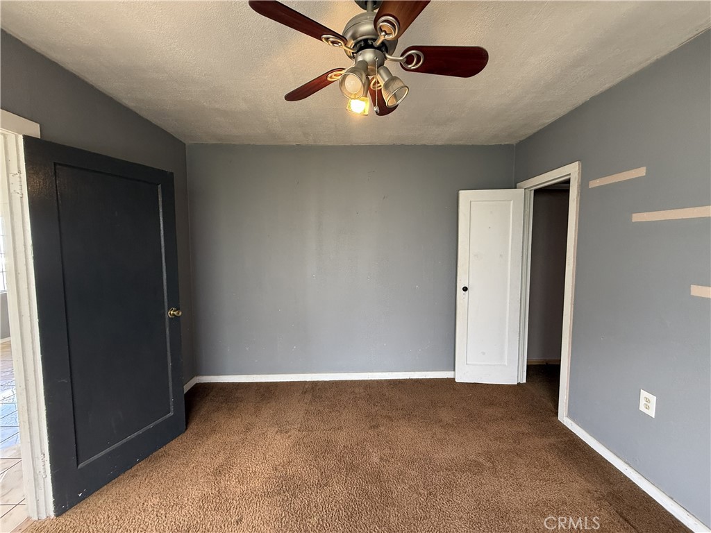 407 E Street Property Photo 23