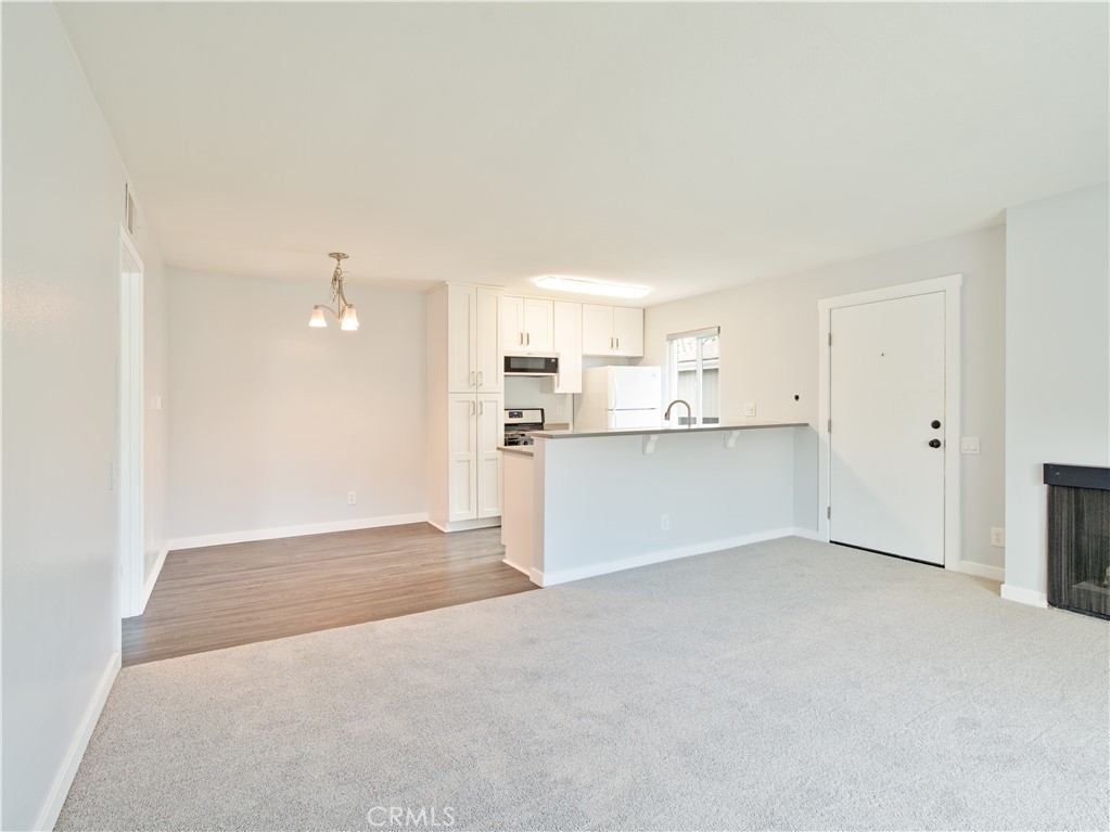 2819 S Fairview F Property Photo 6