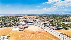 30 E Palmdale Boulevard Property Photo 5