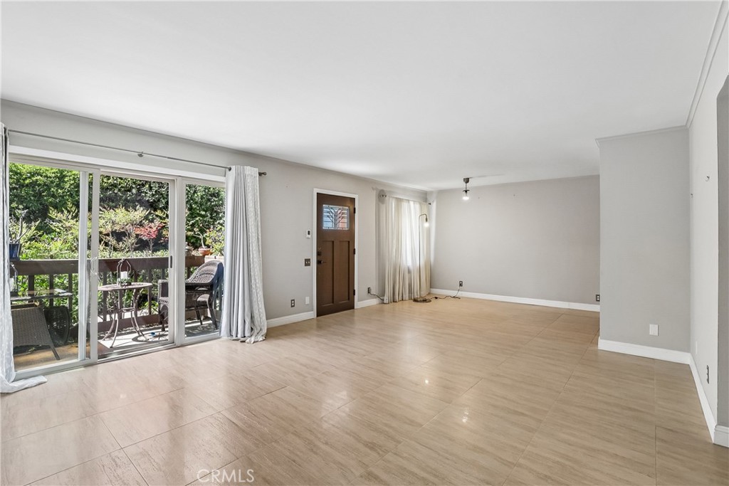 328 S Miraleste Property Photo 4