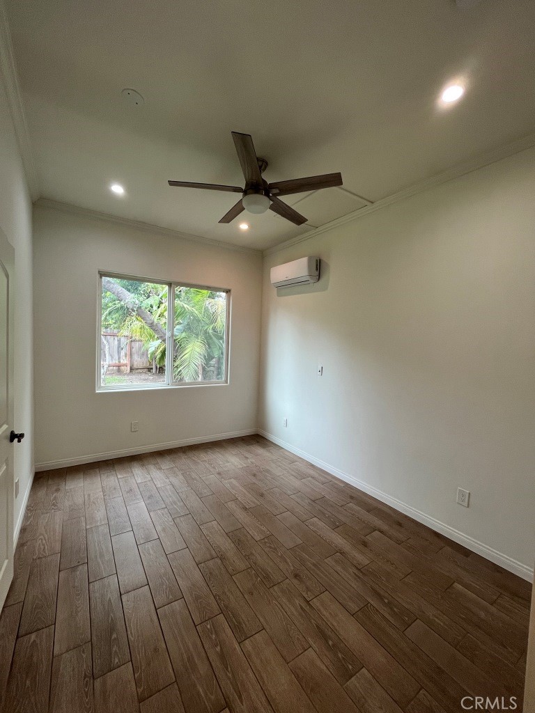 4316 Greenbush Avenue Property Photo 25