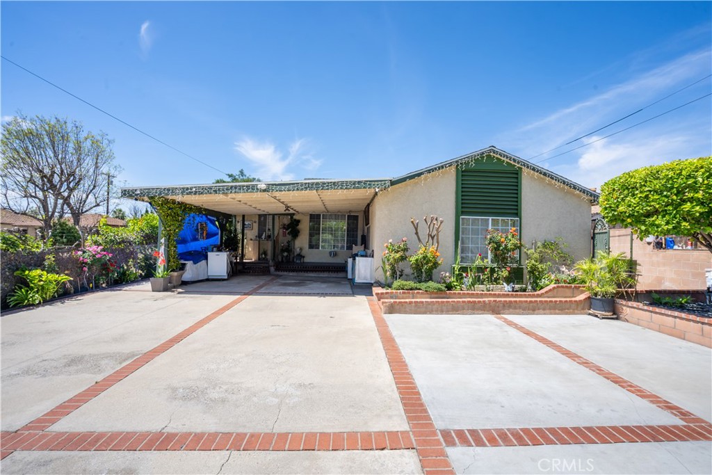 12849 Montague Property Photo