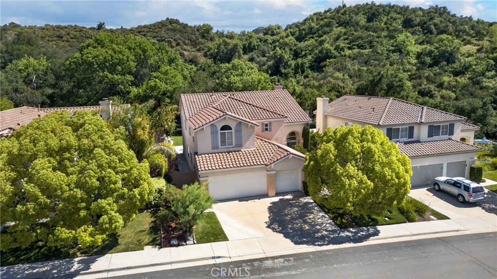 21012 Oakriver Property Photo 3