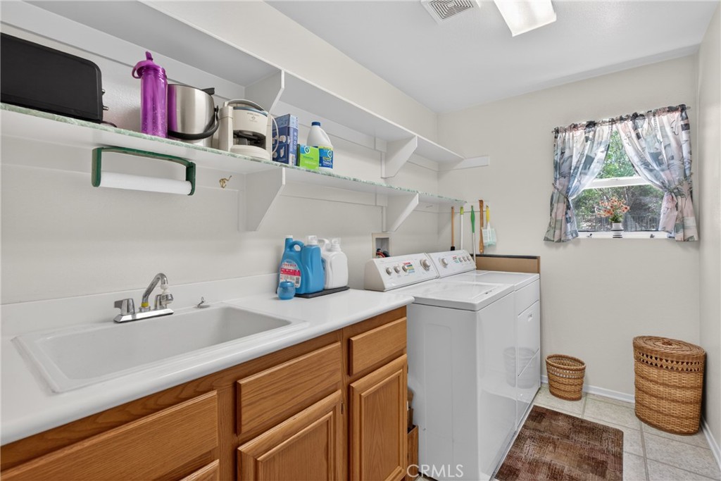 21012 Oakriver Property Photo 26