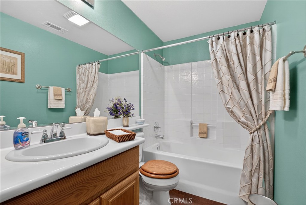 21012 Oakriver Property Photo 33
