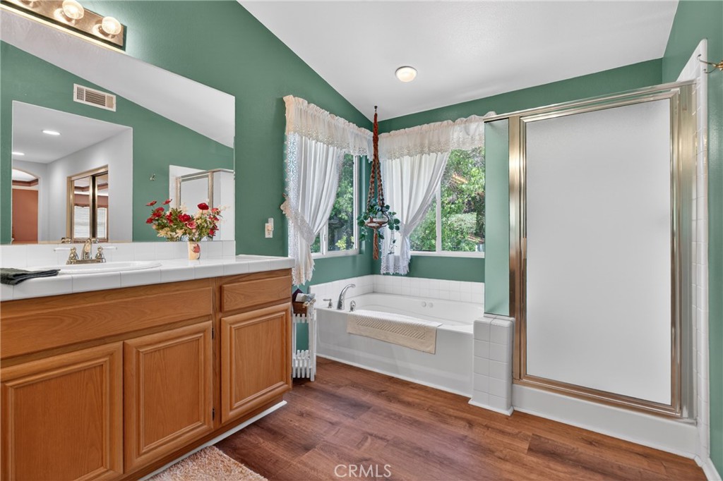21012 Oakriver Property Photo 56