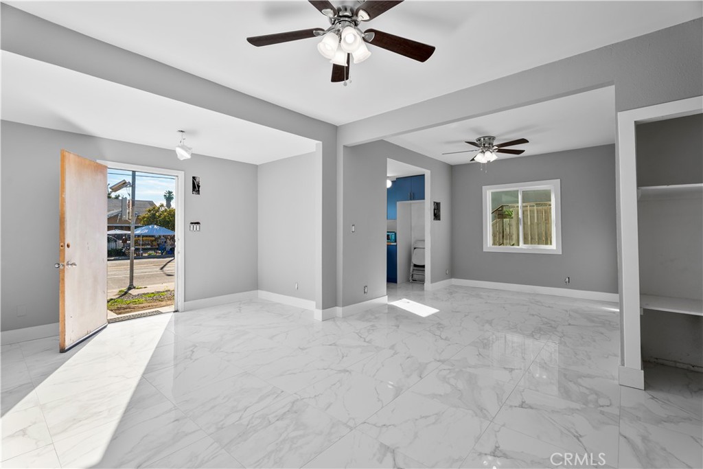 1257 W Vernon Property Photo 4