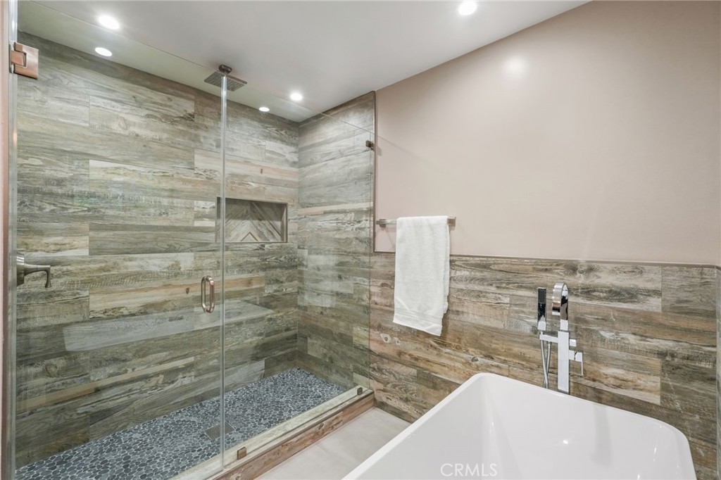 2316 Cedarwood Drive Property Photo 22